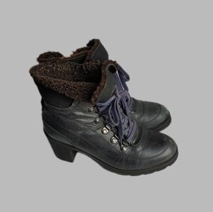 Cougar Marla Leather Winter Hiking Style Boots w/ Heel, 8